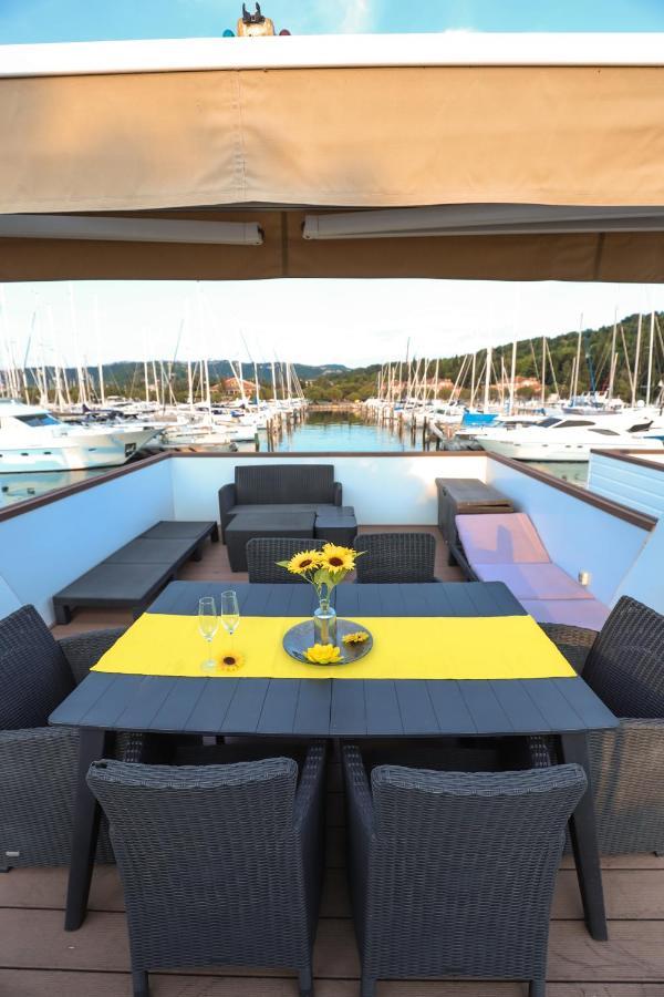 Апартаменты Floating Sea House Soncek Порторож Экстерьер фото